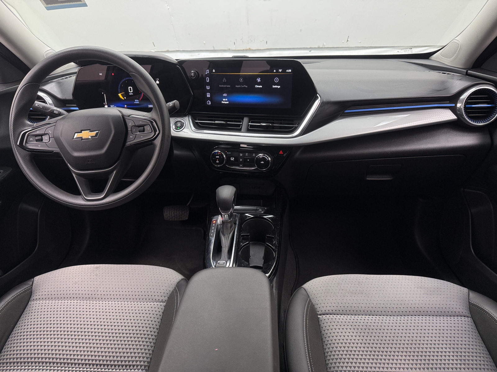Thumbnail: 2025 Chevrolet Trax - 3