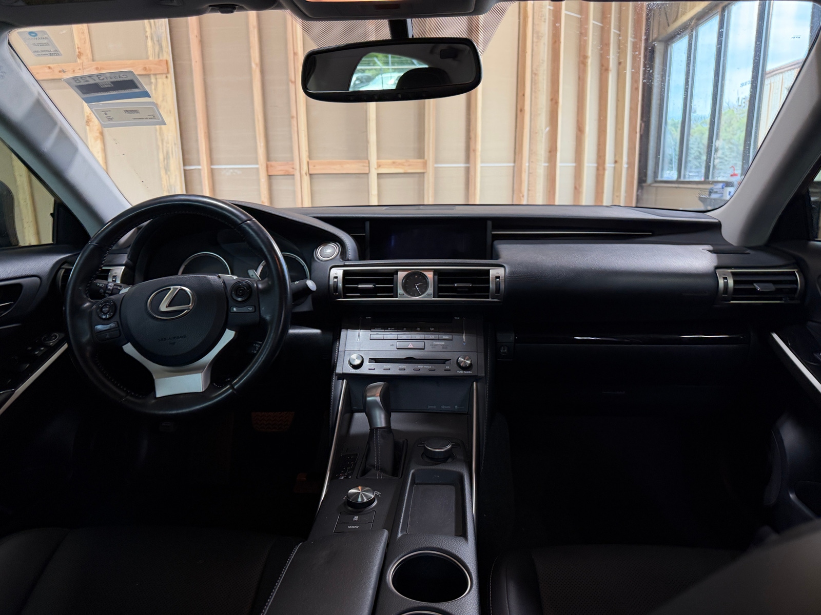 Thumbnail: 2016 Lexus IS - 2