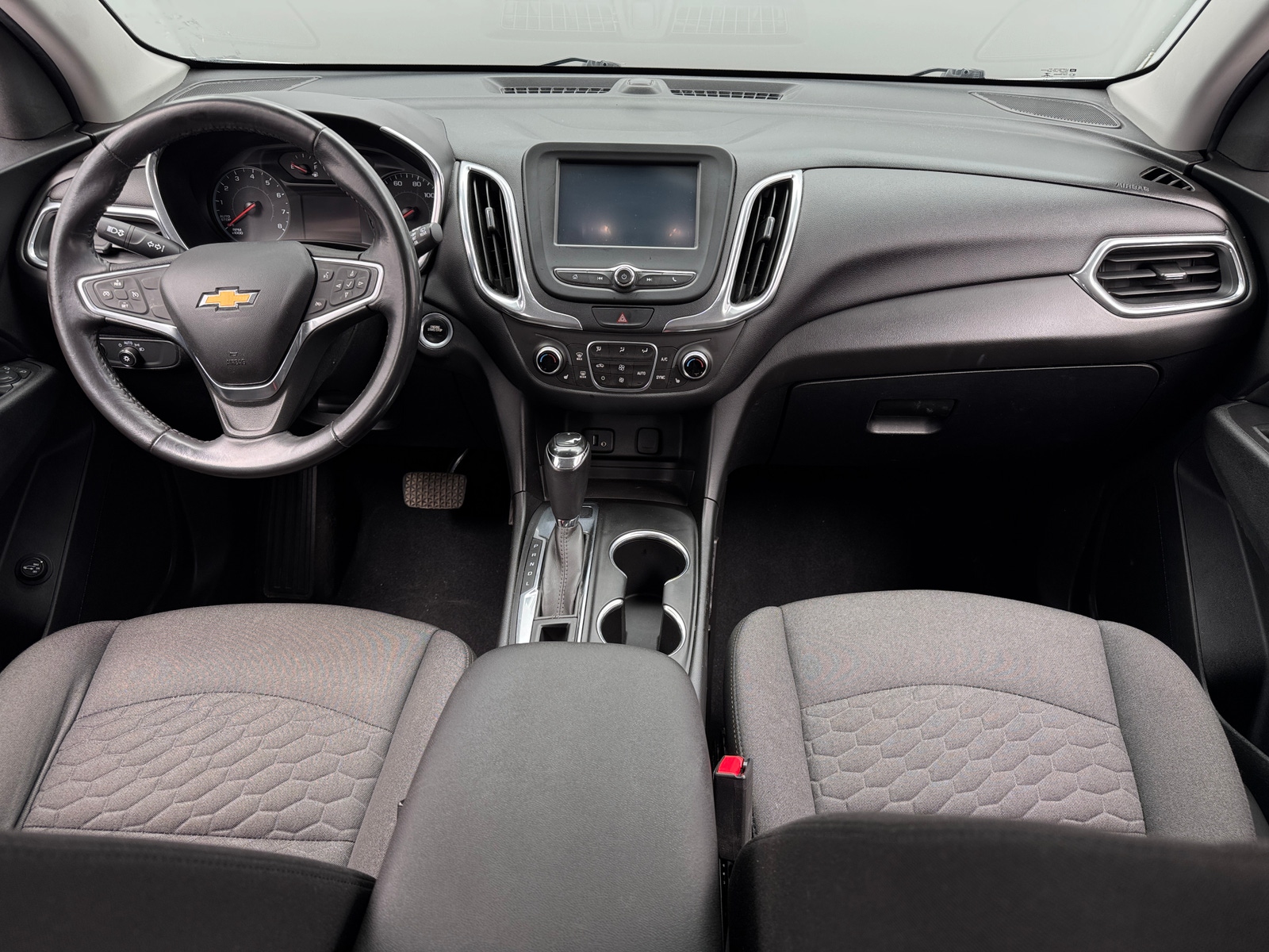 Thumbnail: 2018 Chevrolet Equinox - 3