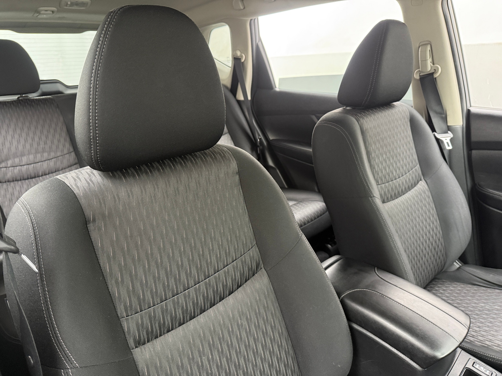 Thumbnail: 2019 Nissan Rogue - 2
