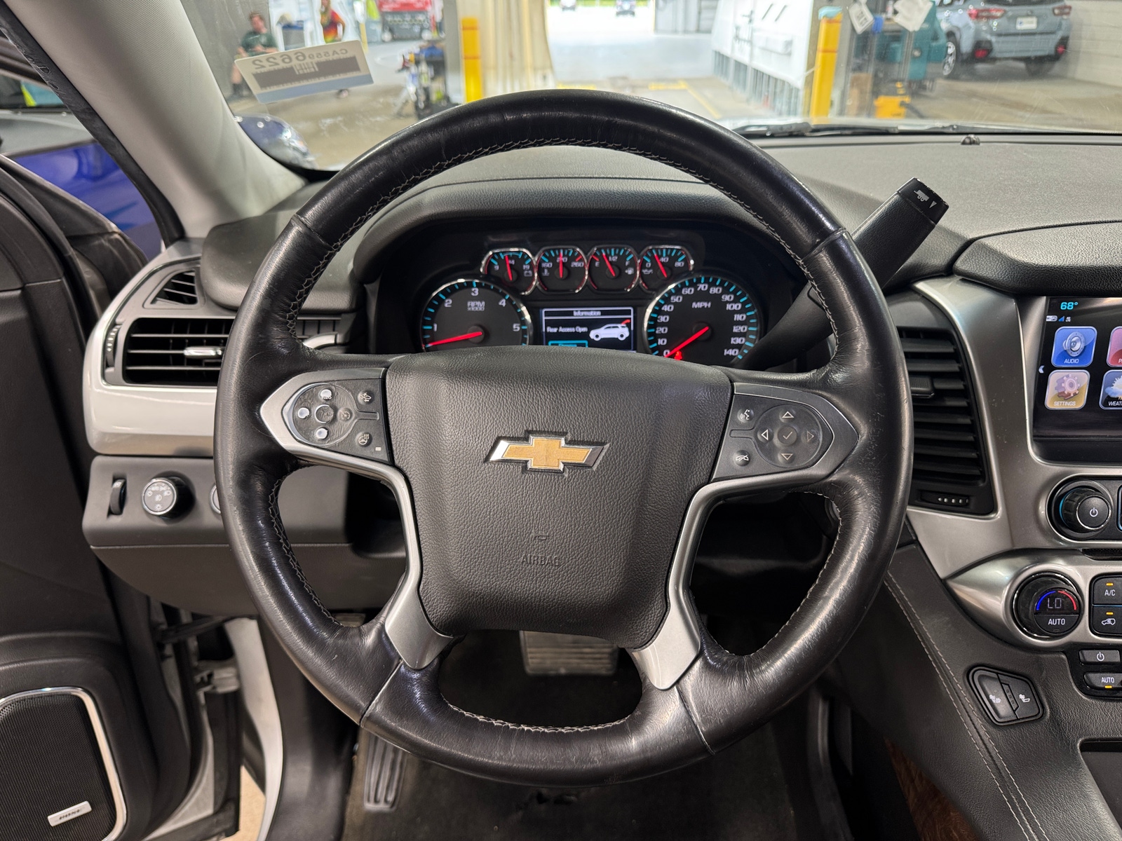Thumbnail: 2018 Chevrolet Suburban - 5