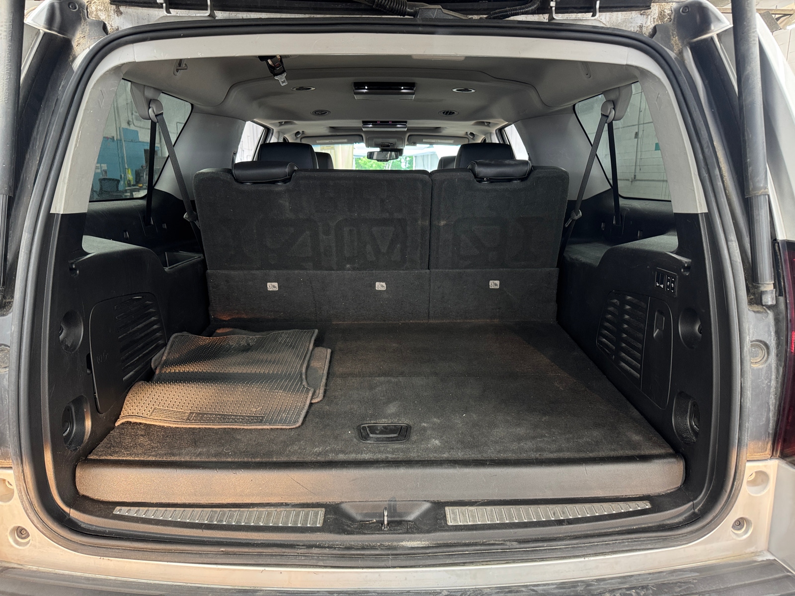 Thumbnail: 2018 Chevrolet Suburban - 7