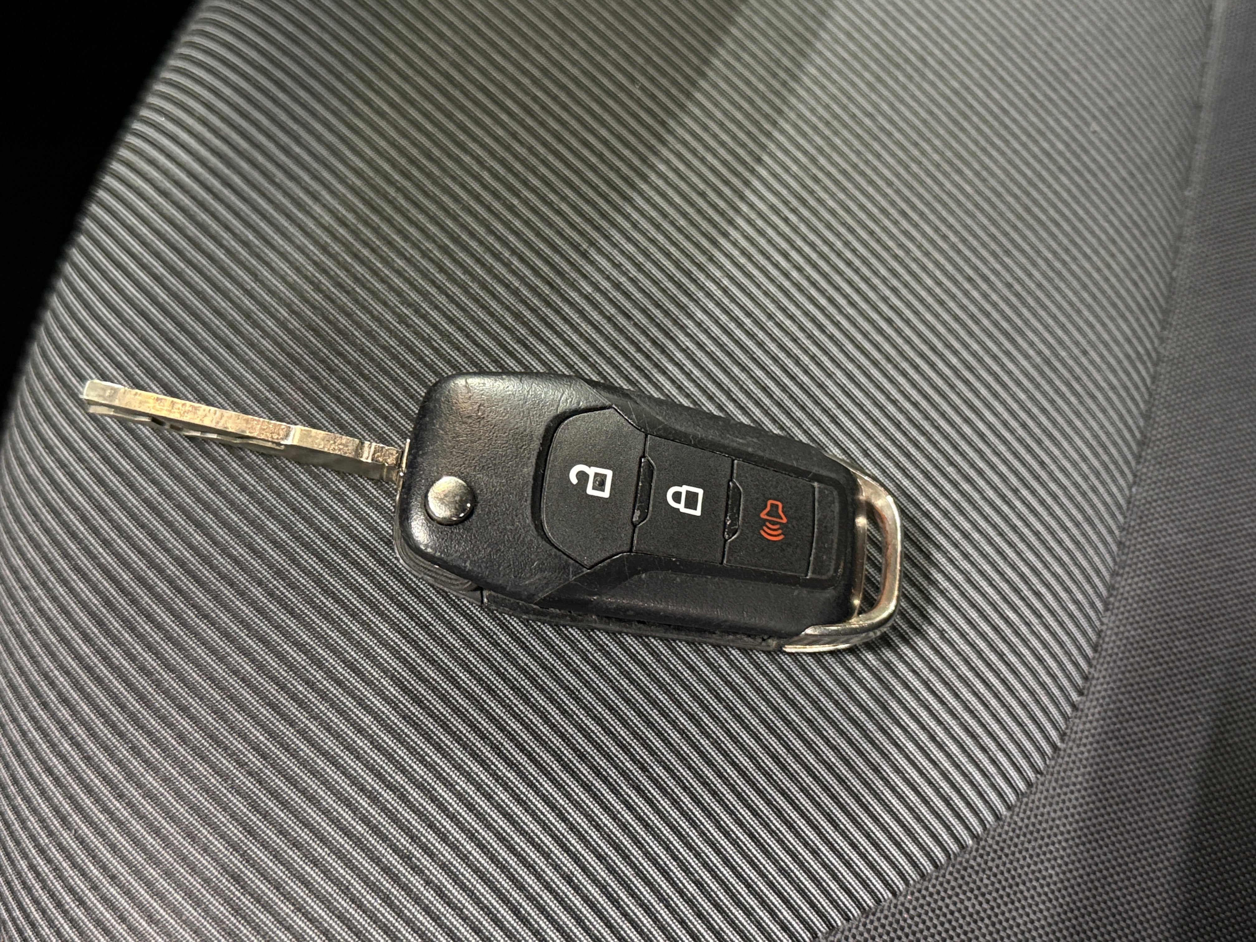 Used 2022 Ford Maverick XL with VIN 3FTTW8E96NRA36011 for sale in Eagan, Minnesota