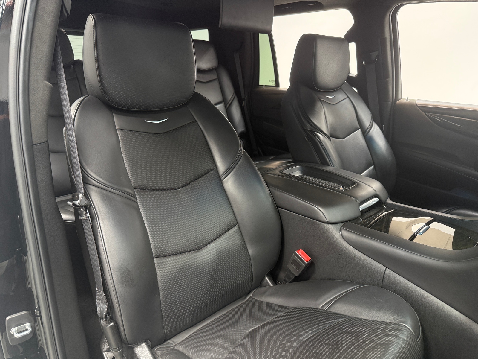 Thumbnail: 2019 Cadillac Escalade - 2