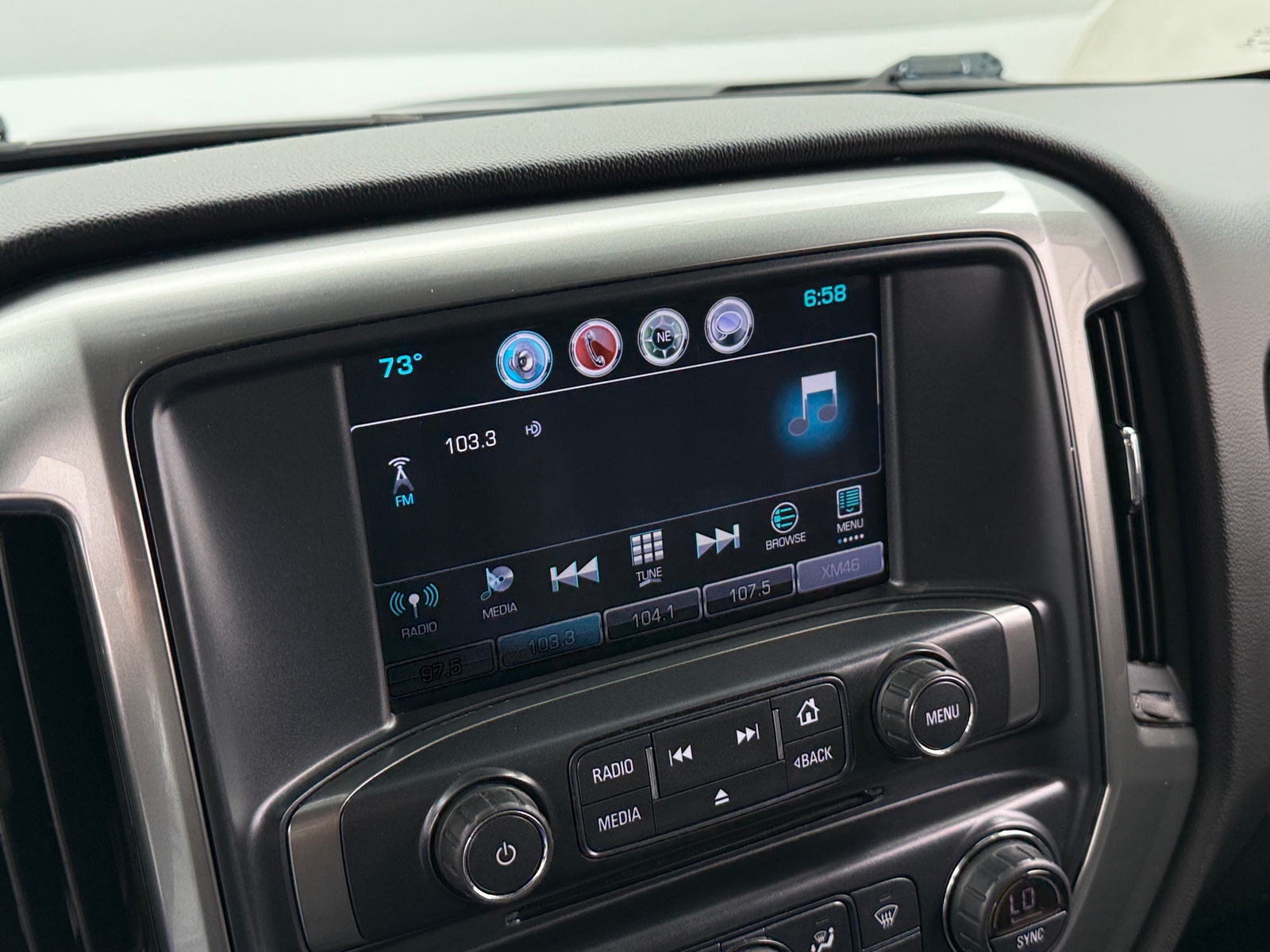 Thumbnail: 2017 Chevrolet Silverado 1500 - 4