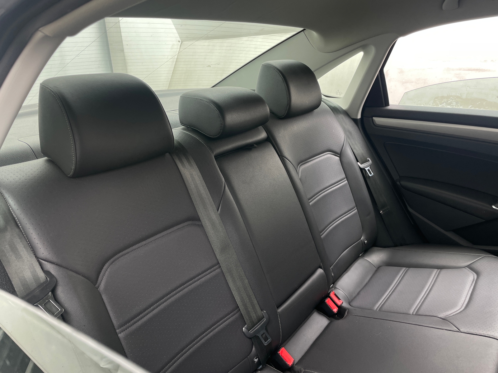 Thumbnail: 2020 Volkswagen Passat - 5