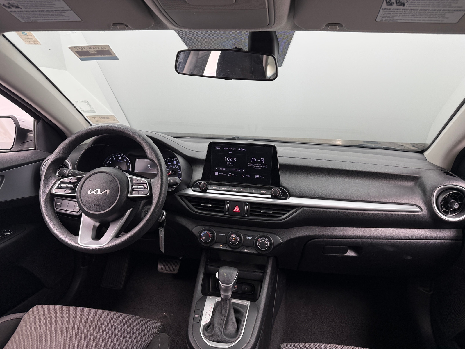 Thumbnail: 2024 Kia Forte - 3