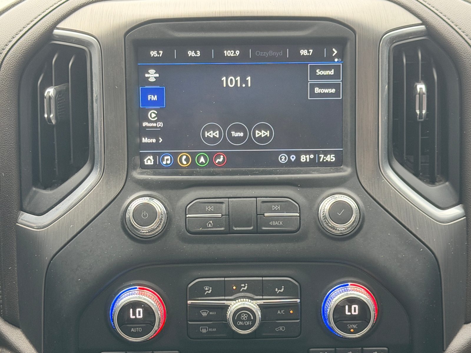 Thumbnail: 2022 GMC Sierra 2500 - 3
