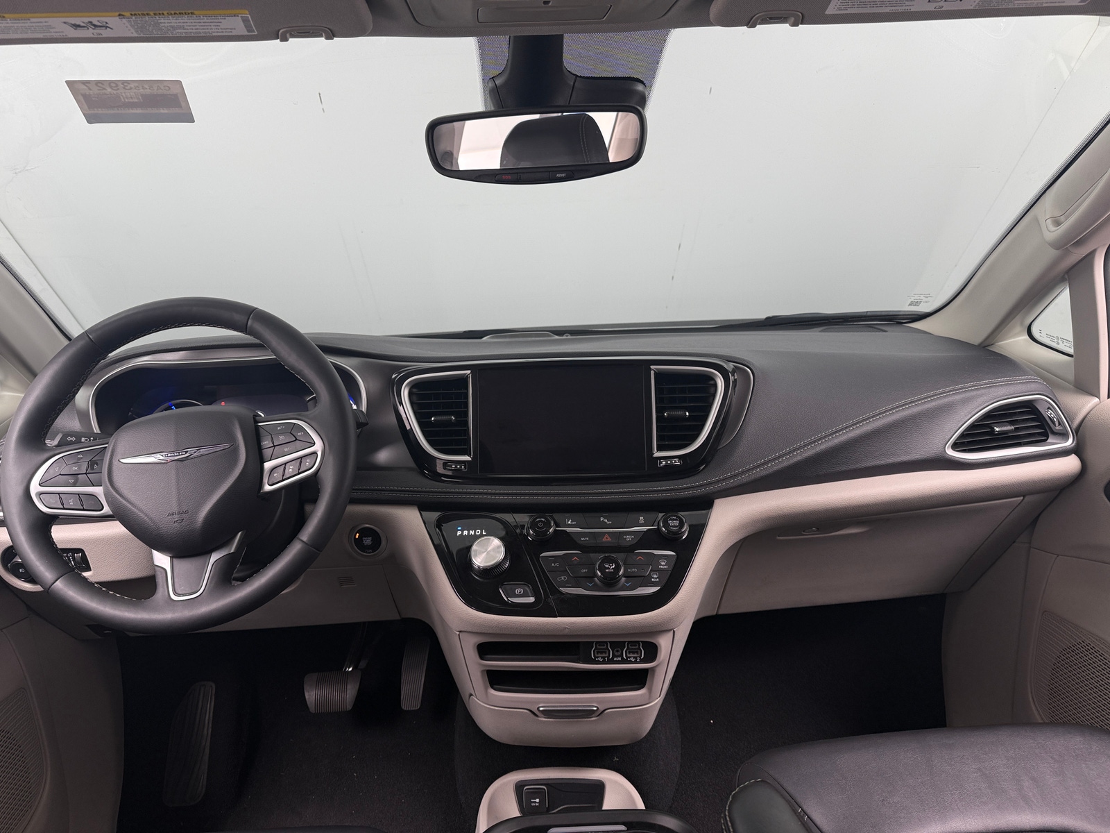 Thumbnail: 2024 Chrysler Pacifica - 2