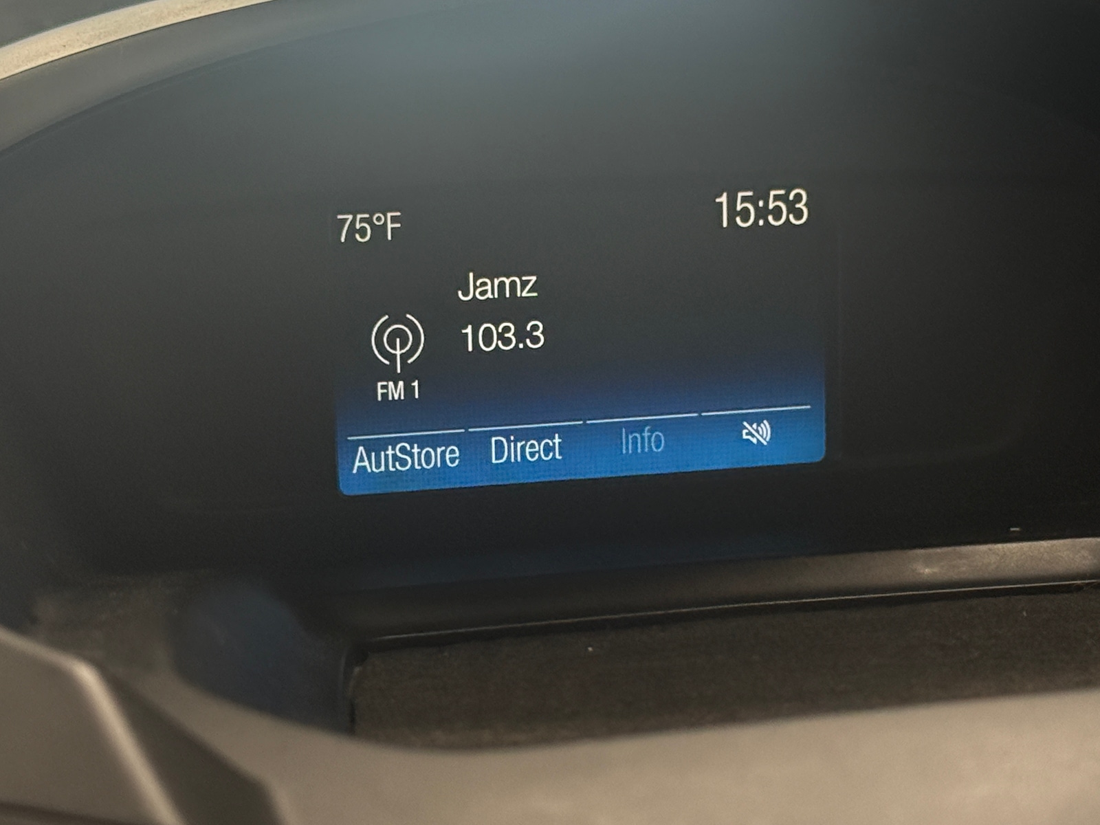 Thumbnail: 2019 Ford Escape - 4