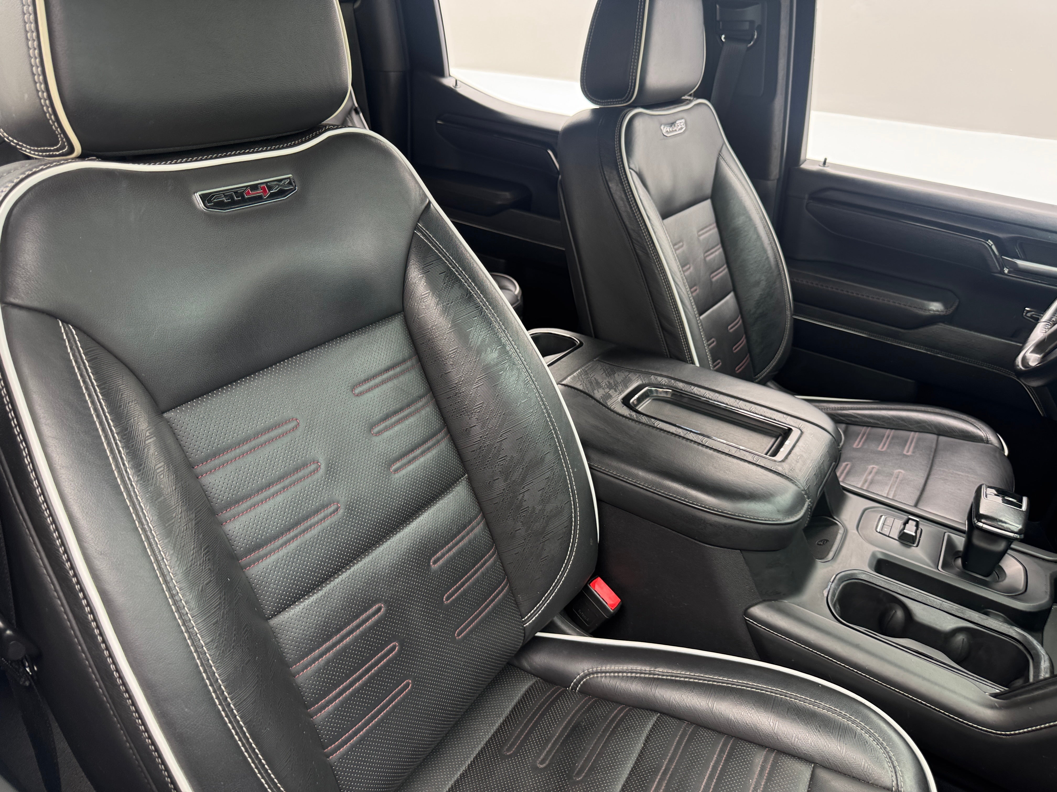 2022 GMC Sierra 1500 AT4X - Photo 3