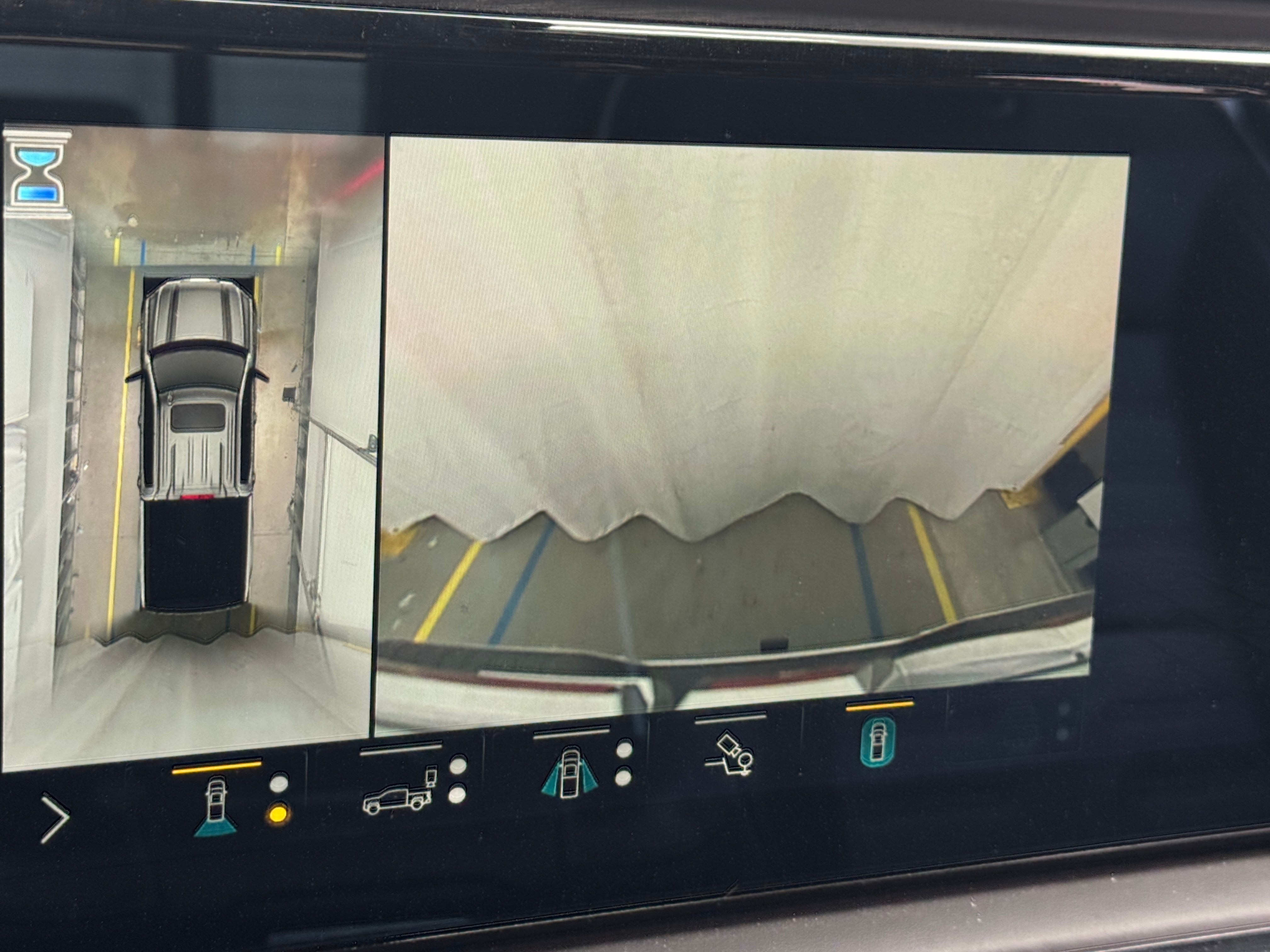 2022 GMC Sierra 1500 AT4X - Photo 17