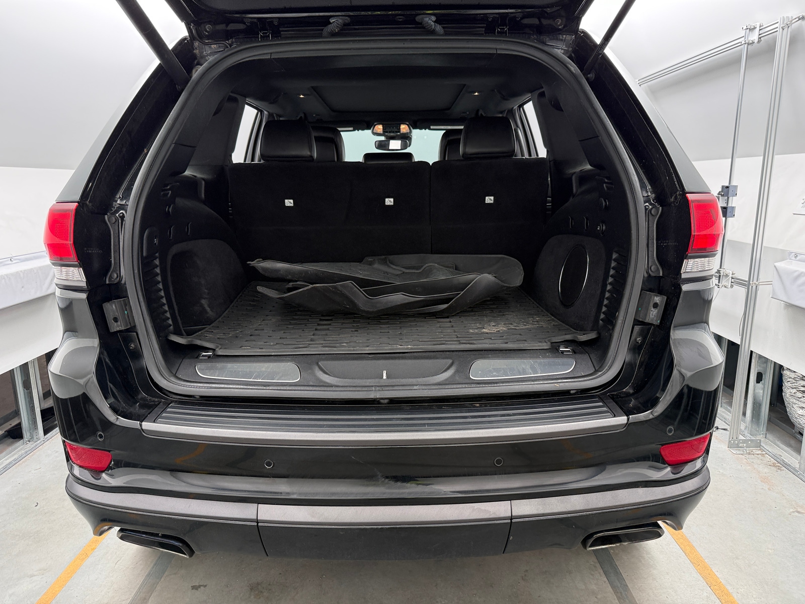 Thumbnail: 2019 Jeep Grand Cherokee - 6