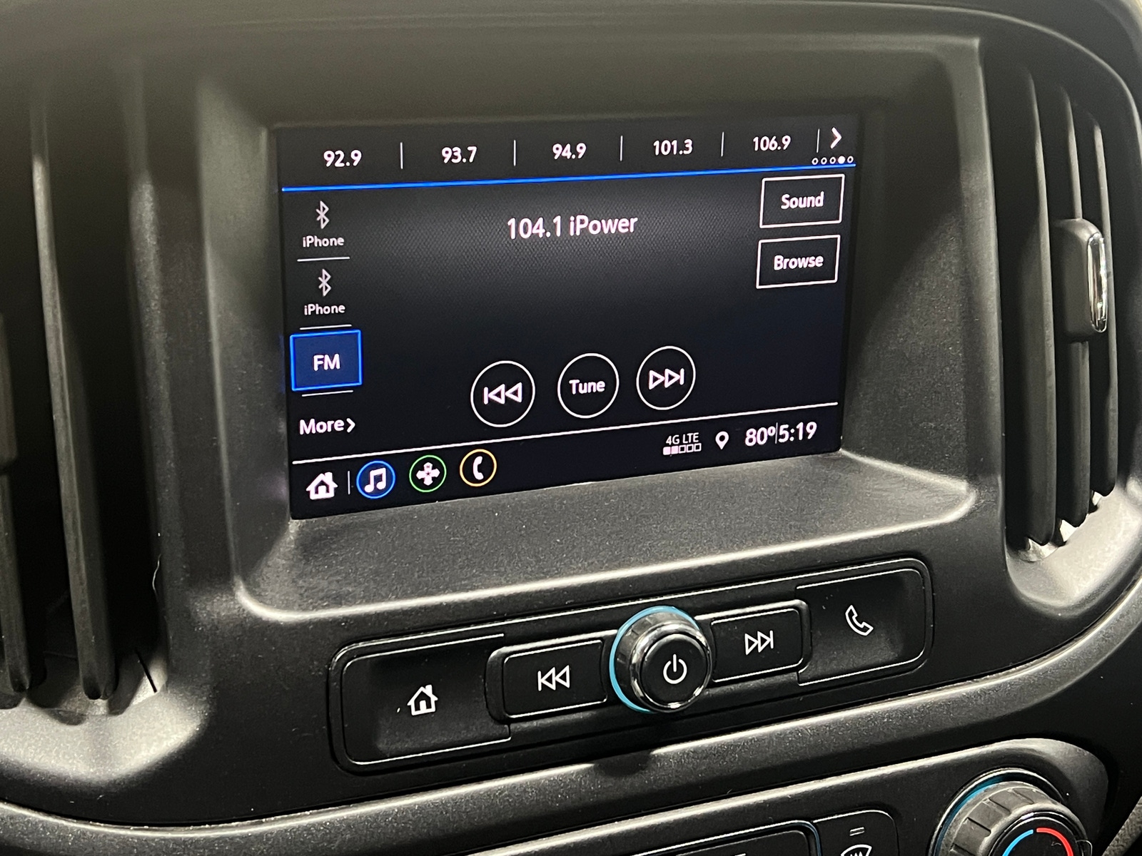 Thumbnail: 2021 Chevrolet Colorado - 4