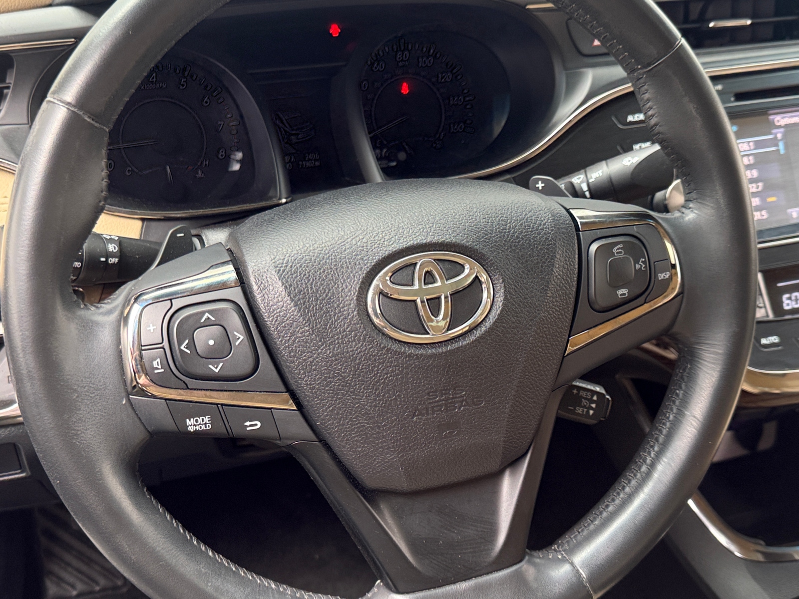 Thumbnail: 2015 Toyota Avalon - 4