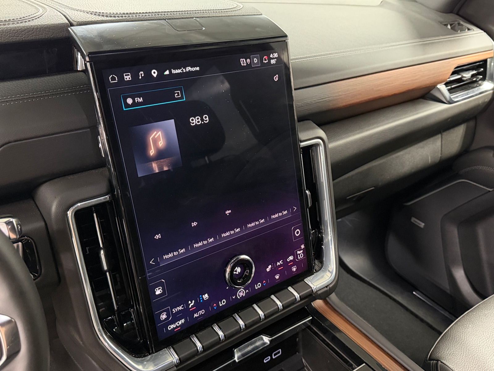 Thumbnail: 2025 GMC Yukon - 3