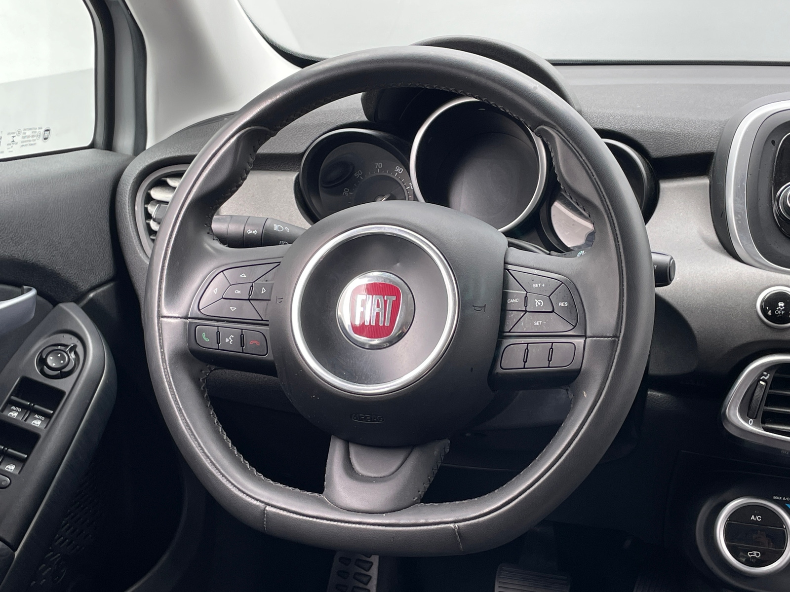 Thumbnail: 2017 Fiat 500X - 5