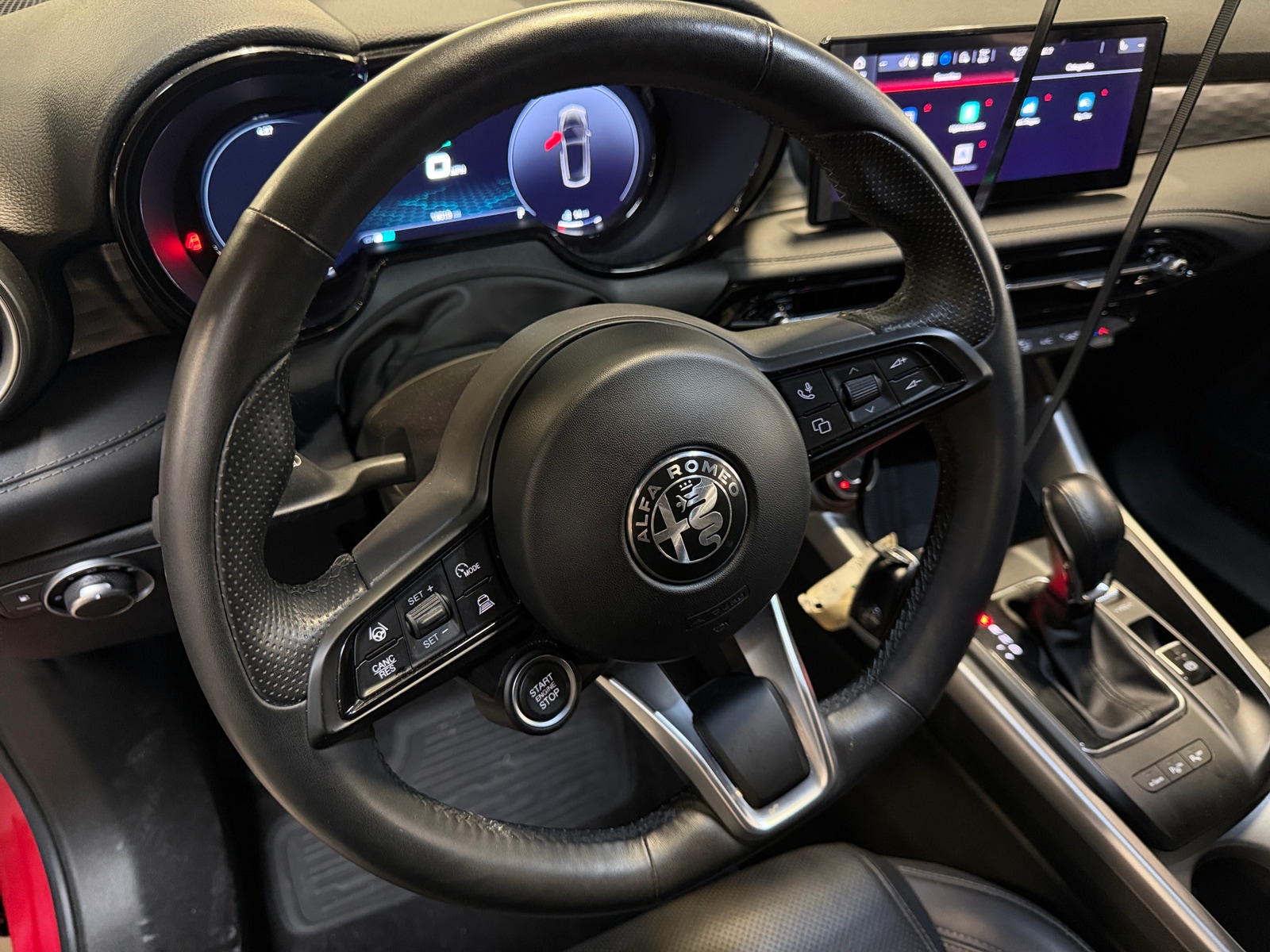 Thumbnail: 2024 Alfa Romeo Tonale - 4