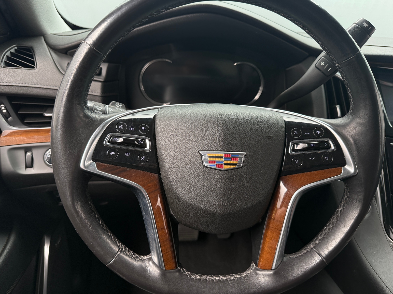 Thumbnail: 2020 Cadillac Escalade - 4