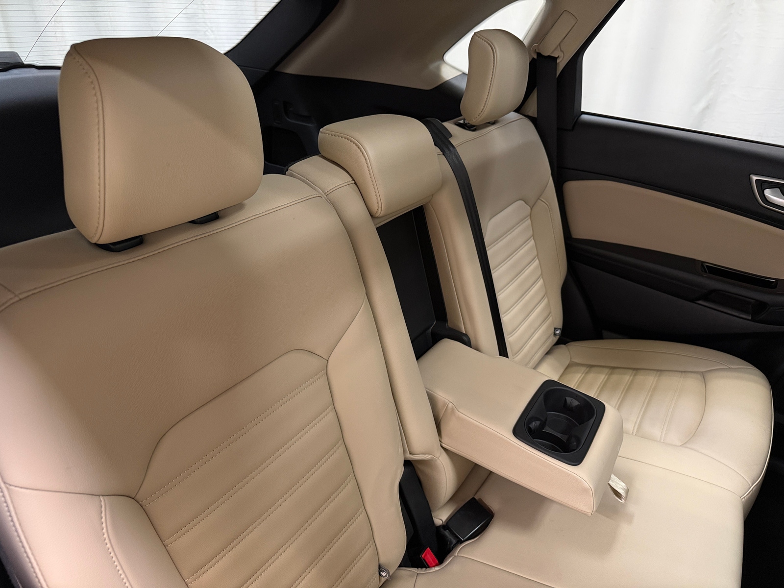 Thumbnail: 2020 Ford Edge - 5