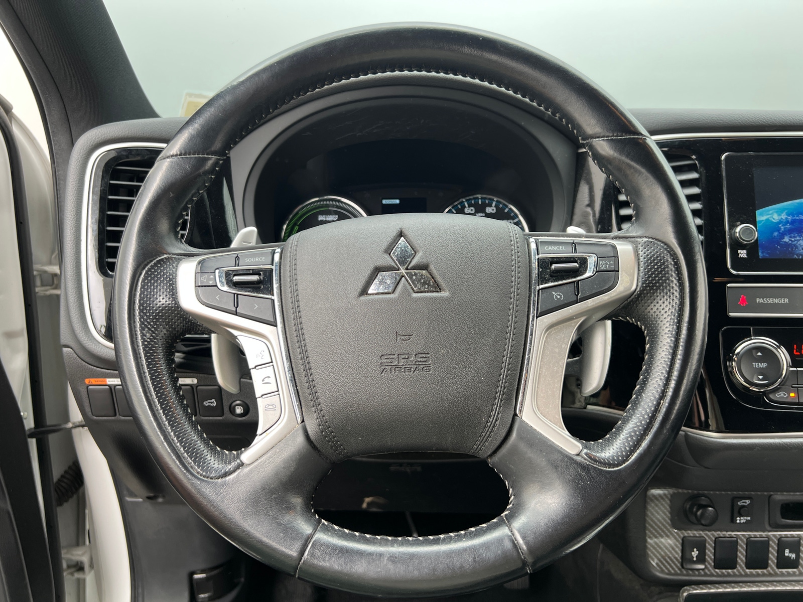Thumbnail: 2019 Mitsubishi Outlander - 4