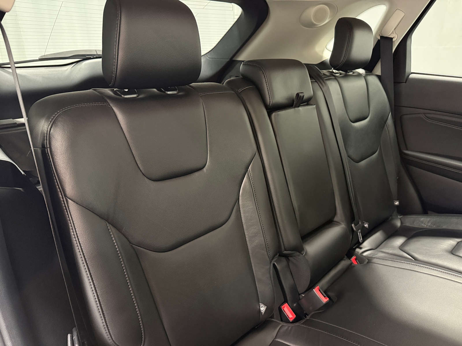 Thumbnail: 2019 Ford Edge - 5