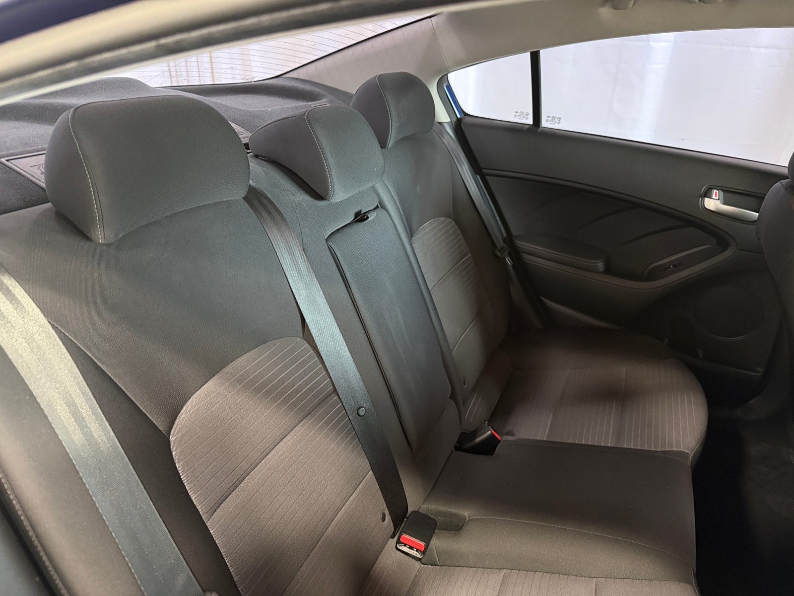 Thumbnail: 2017 Kia Forte - 6