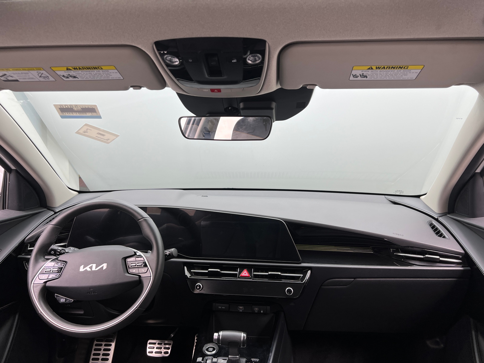 Thumbnail: 2024 Kia Niro - 3