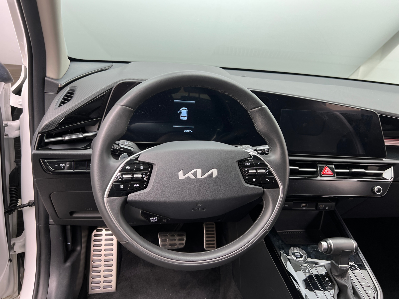 Thumbnail: 2024 Kia Niro - 5