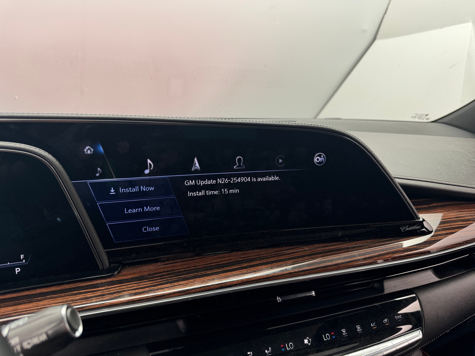 Thumbnail: 2024 Cadillac Escalade - 3