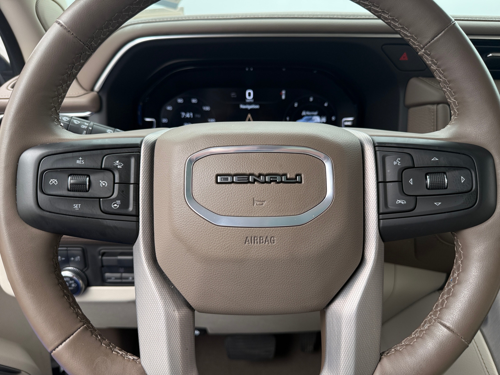 Thumbnail: 2024 GMC Yukon - 4