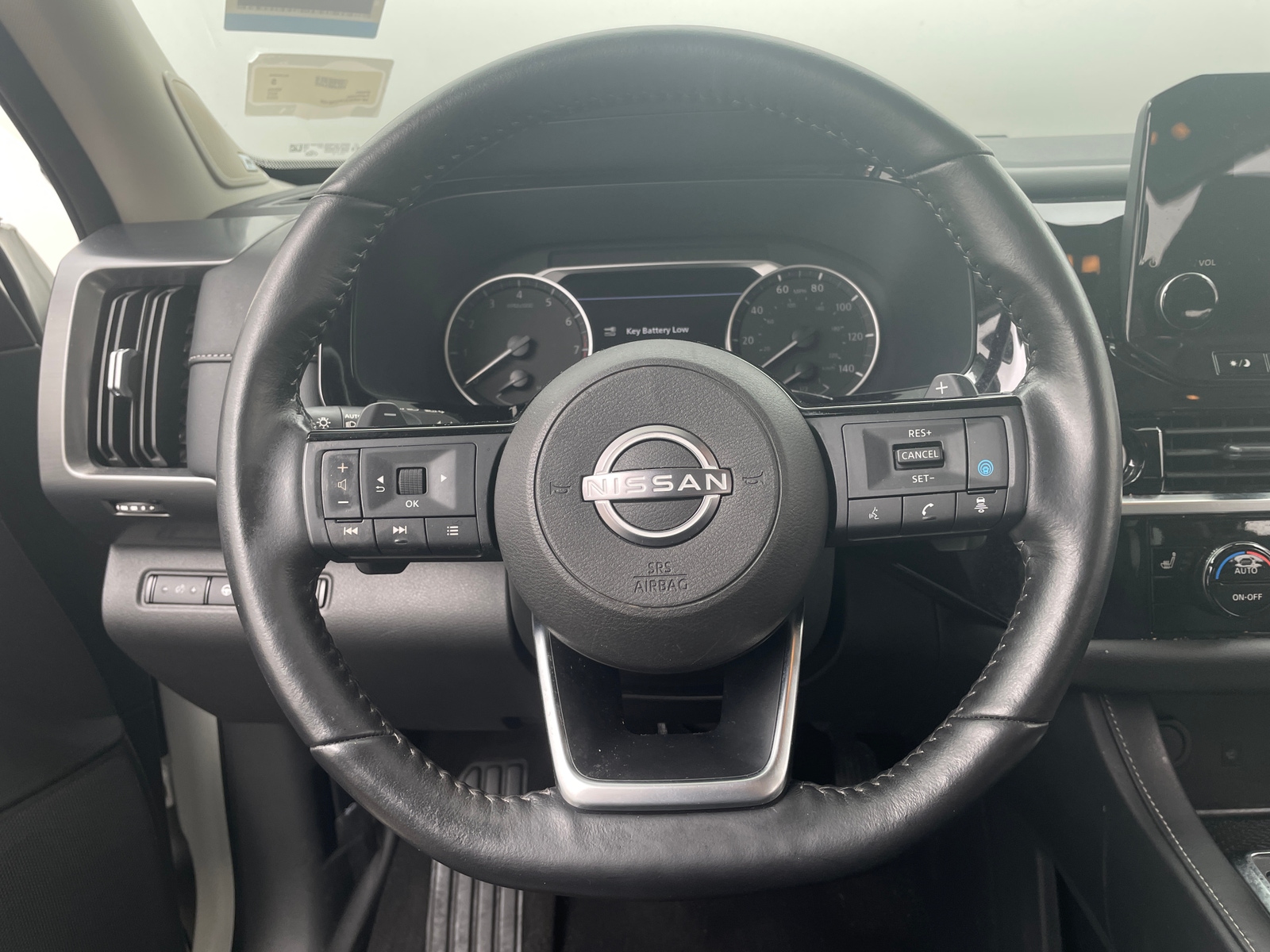 Thumbnail: 2023 Nissan Pathfinder - 4