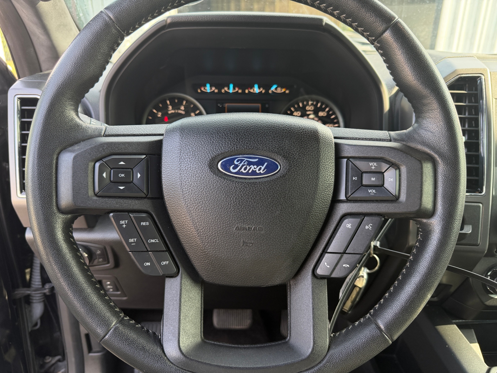 Thumbnail: 2018 Ford Econoline - 5