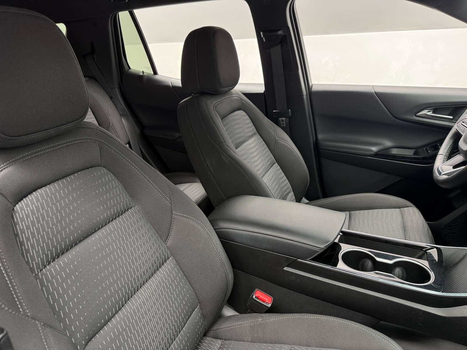 Thumbnail: 2025 Chevrolet Equinox - 2
