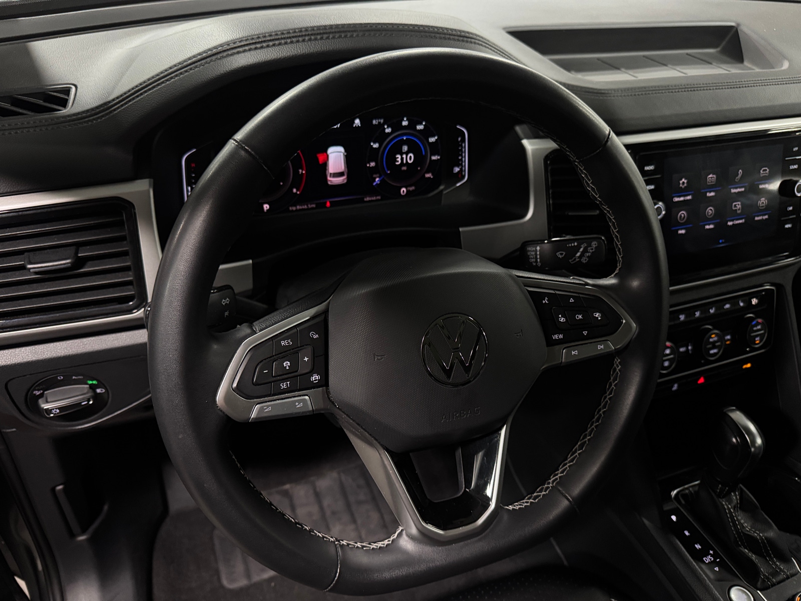 Thumbnail: 2022 Volkswagen Atlas - 4
