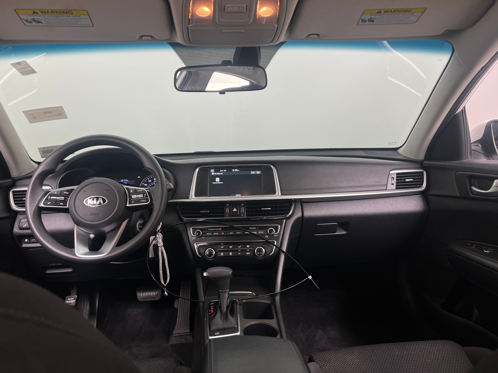 Thumbnail: 2020 Kia Optima - 3