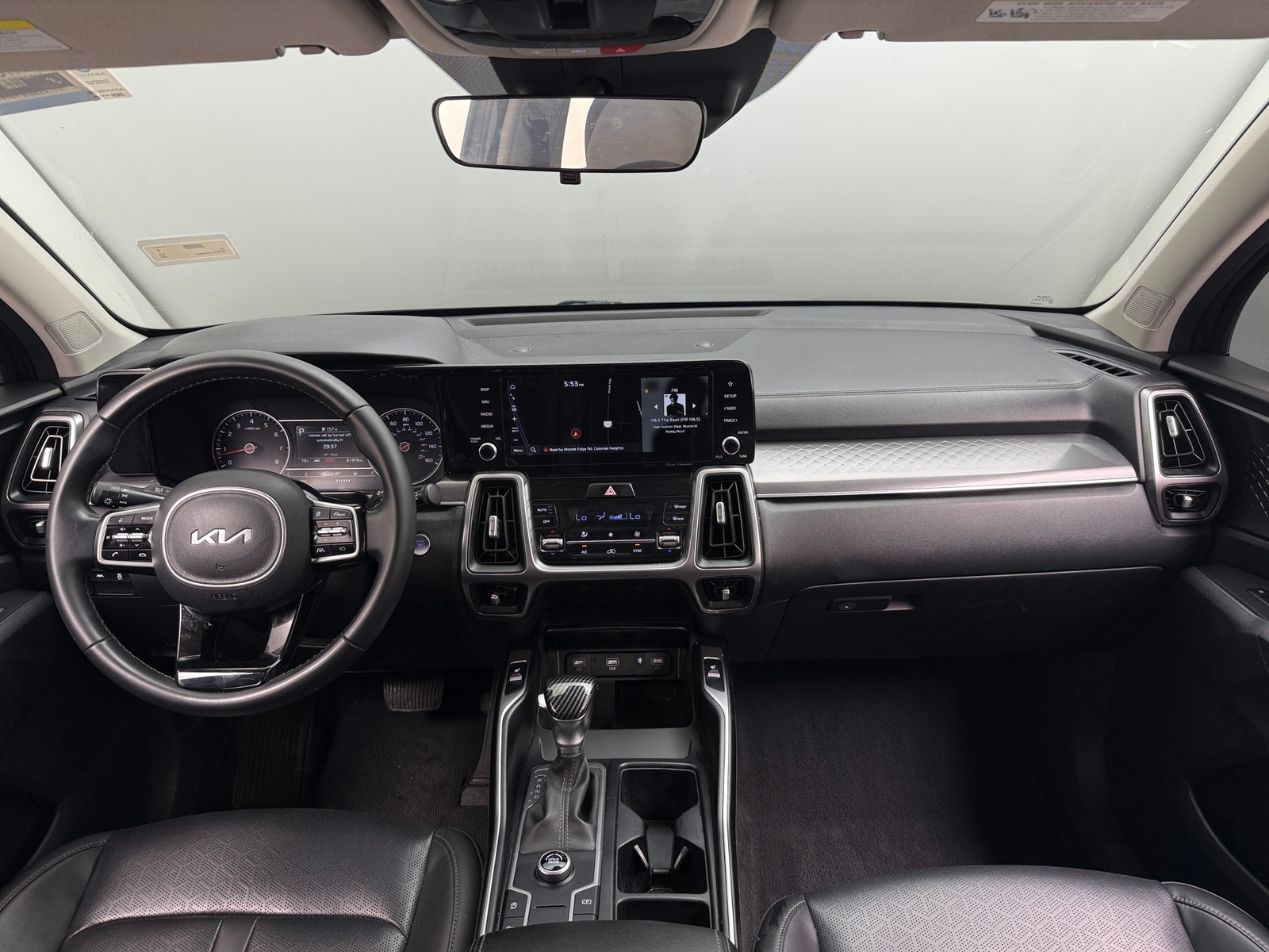 Thumbnail: 2023 Kia Sorento - 2