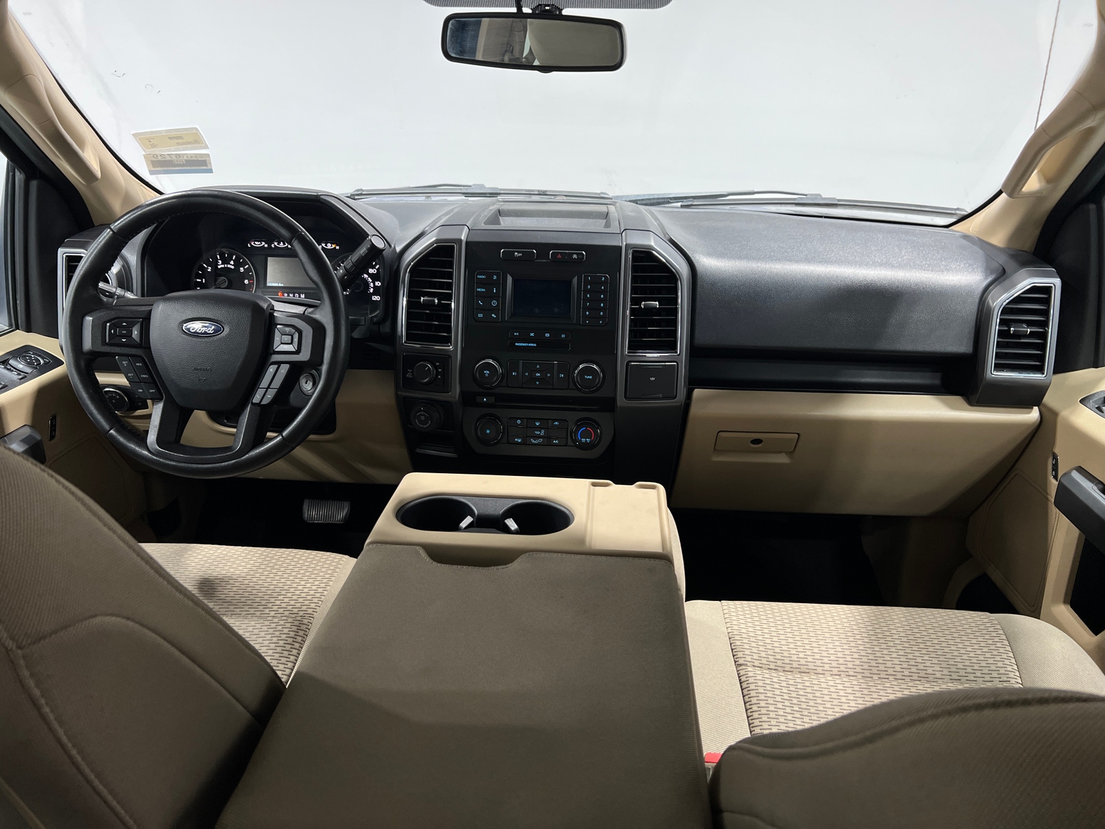 Thumbnail: 2018 Ford Econoline - 3