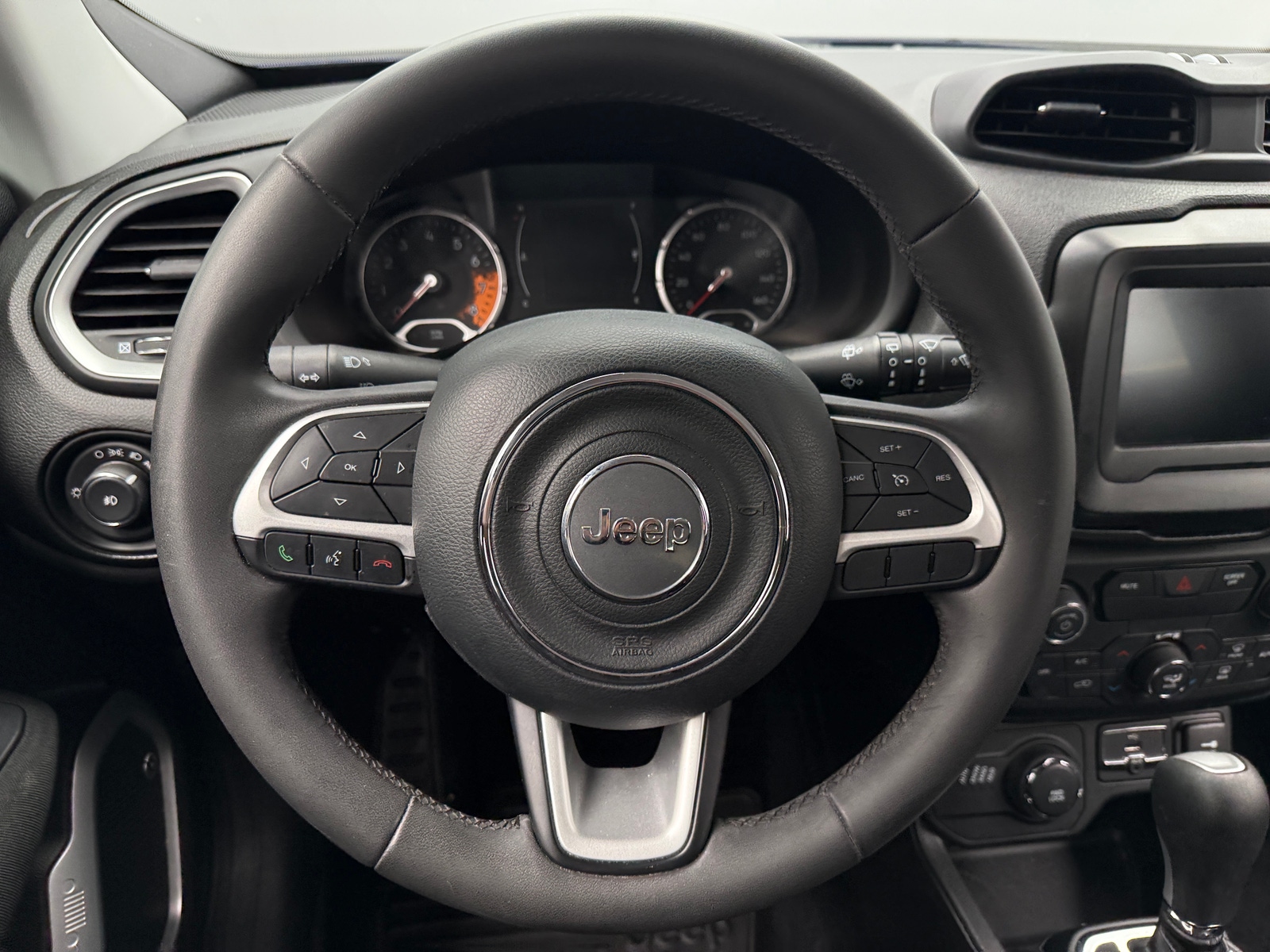 Thumbnail: 2018 Jeep Renegade - 5