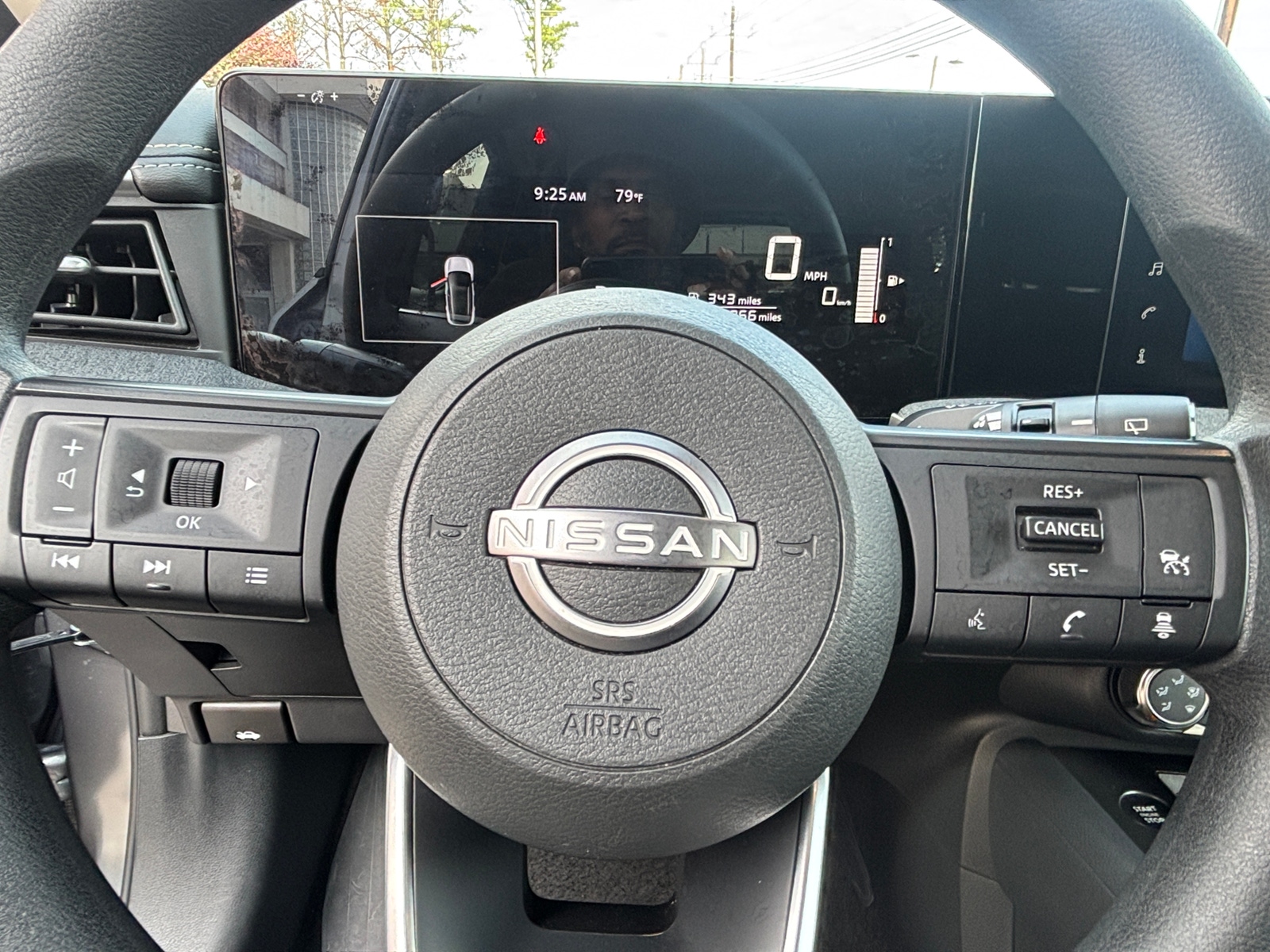 Thumbnail: 2025 Nissan Kicks - 5