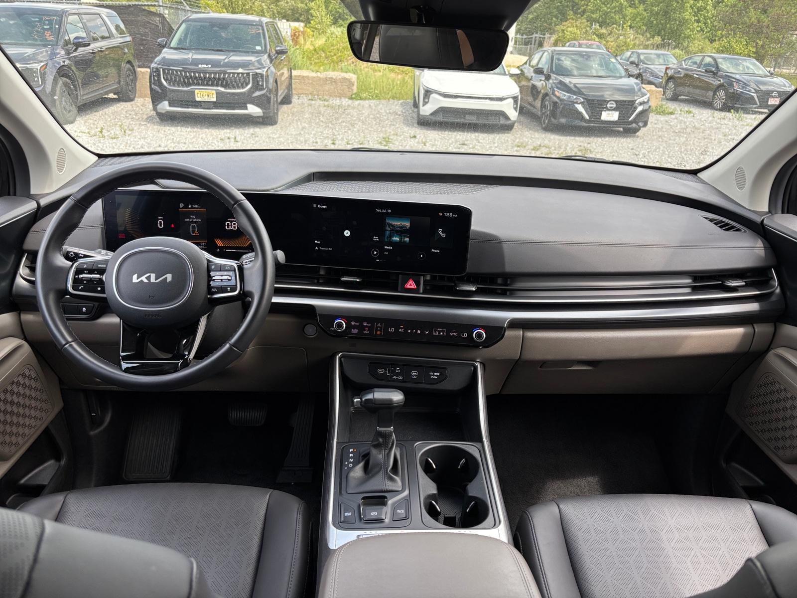 Thumbnail: 2026 Kia Carnival - 3