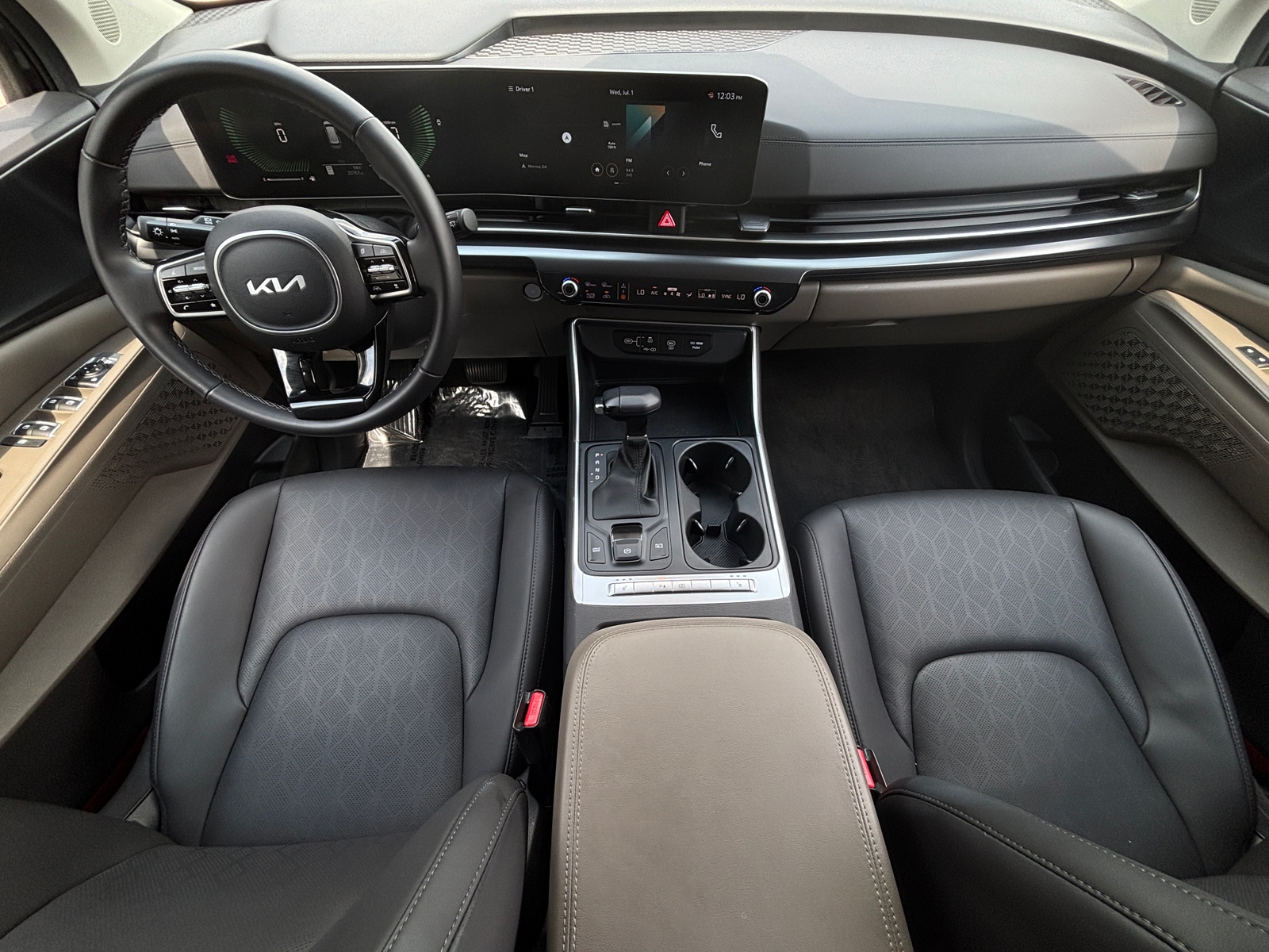 Thumbnail: 2026 Kia Carnival - 3