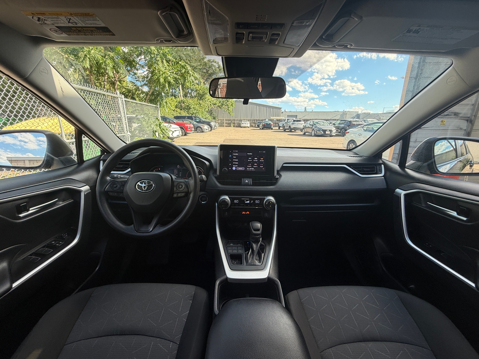 Thumbnail: 2025 Toyota RAV4 - 3