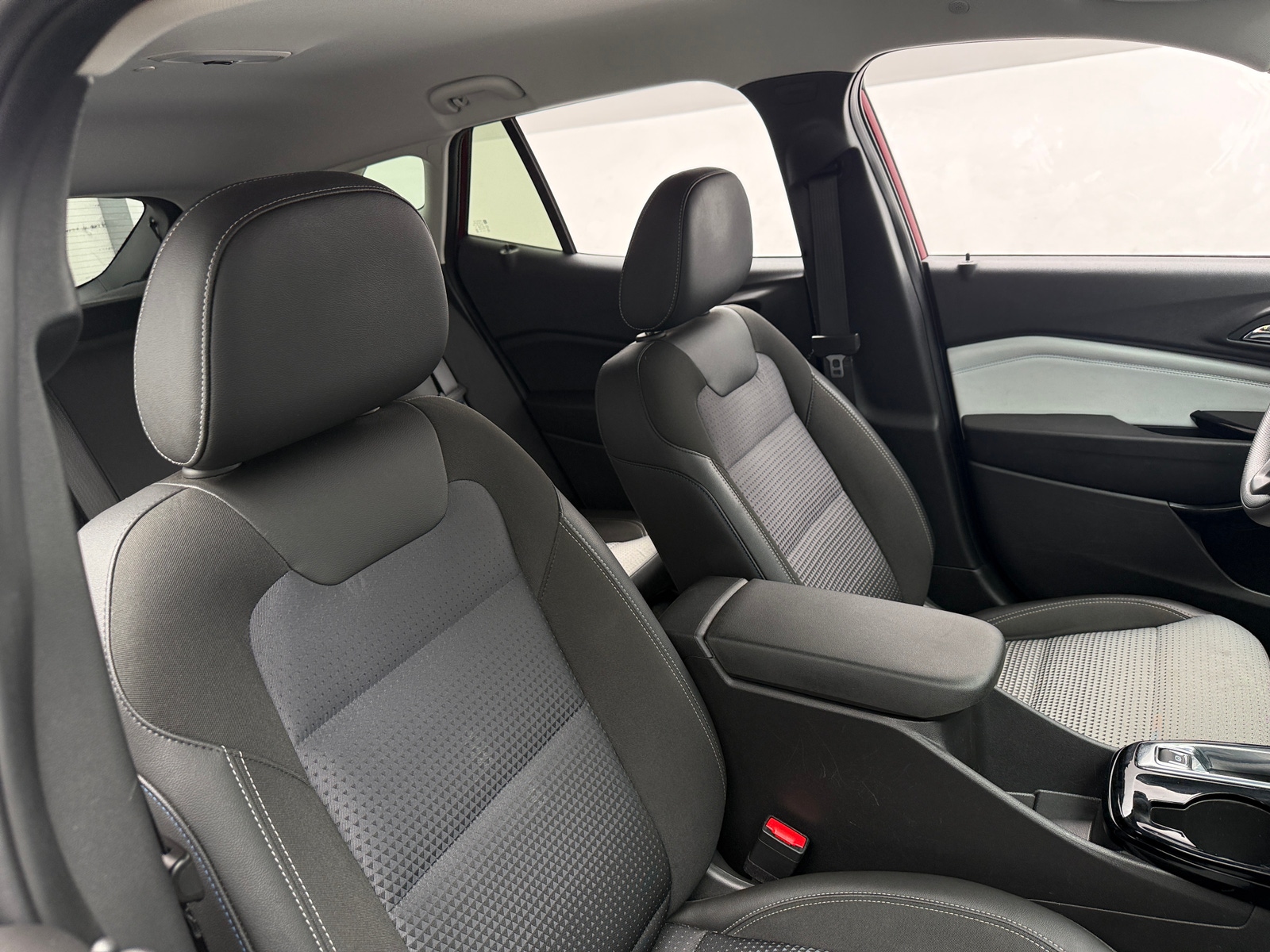 Thumbnail: 2025 Chevrolet Trax - 2