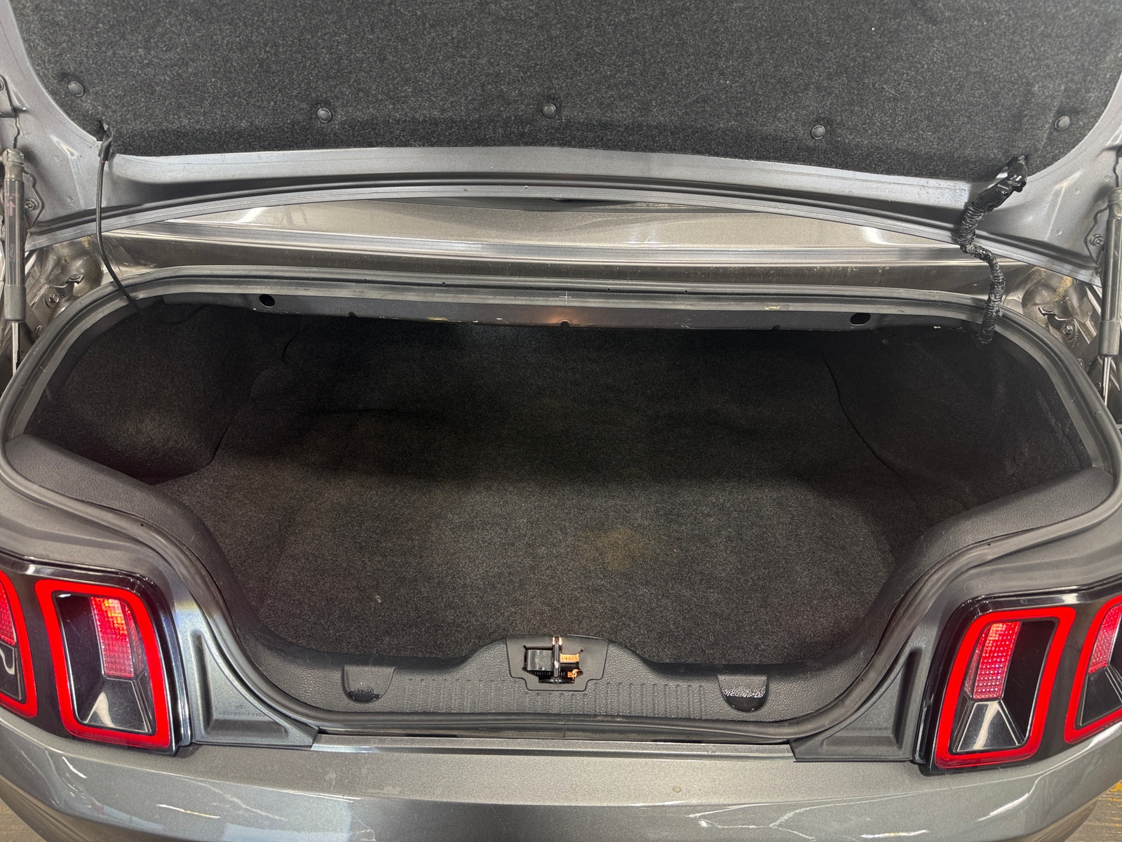Thumbnail: 2014 Ford Mustang - 7