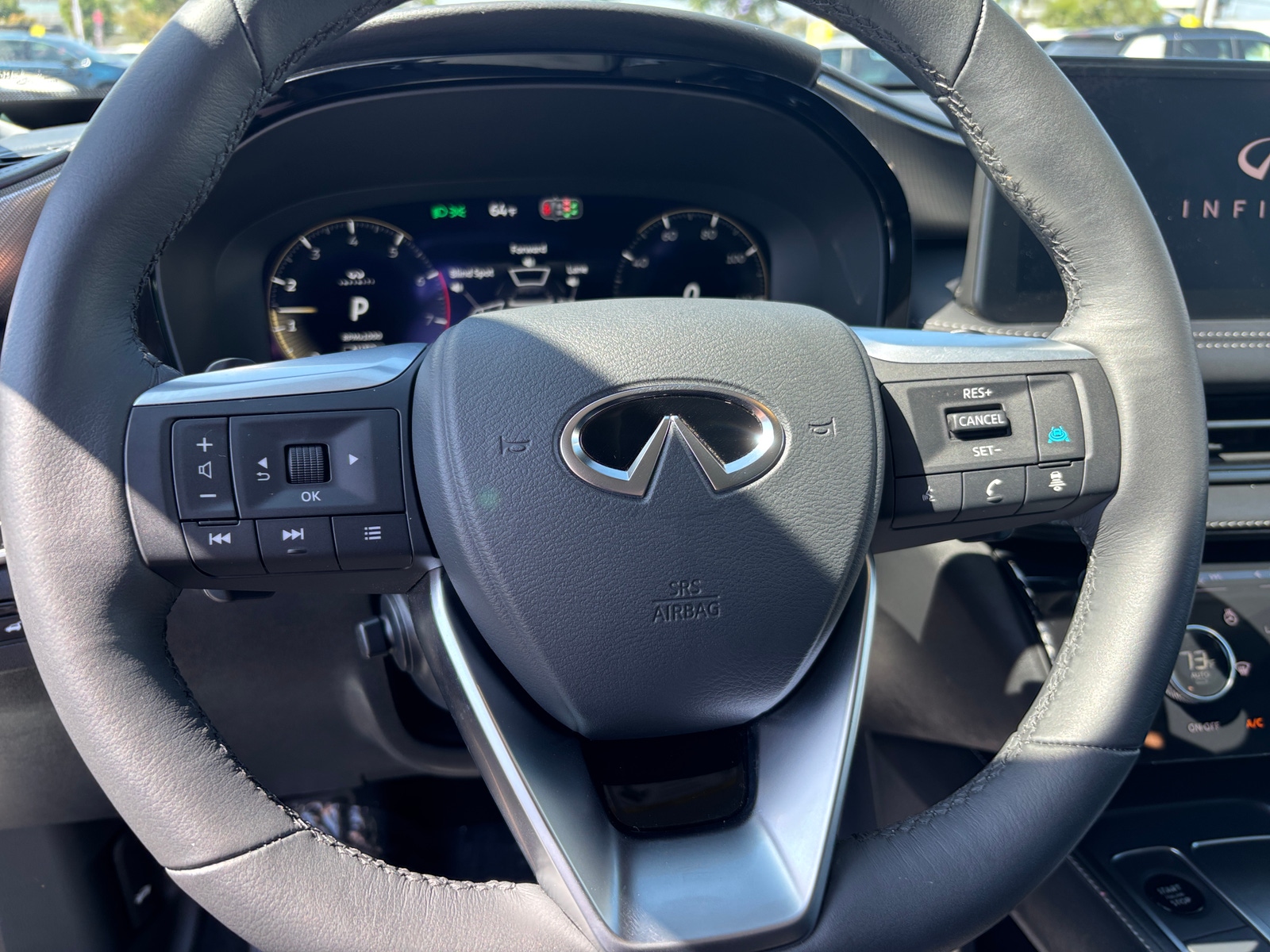 Thumbnail: 2026 INFINITI QX60 - 5