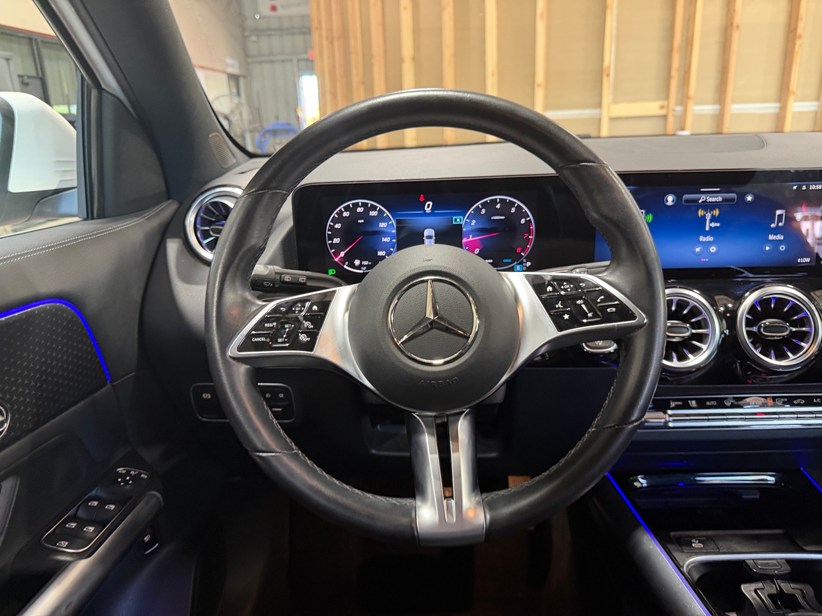 Thumbnail: 2025 Mercedes-Benz GLA - 4