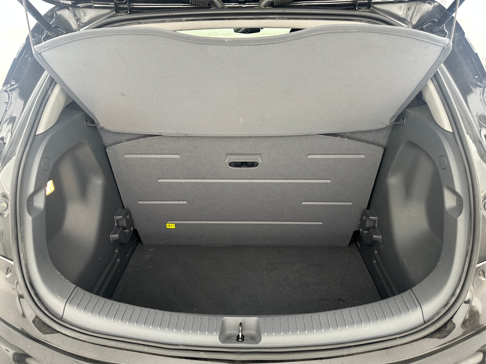 Thumbnail: 2019 Chevrolet Bolt EV - 6