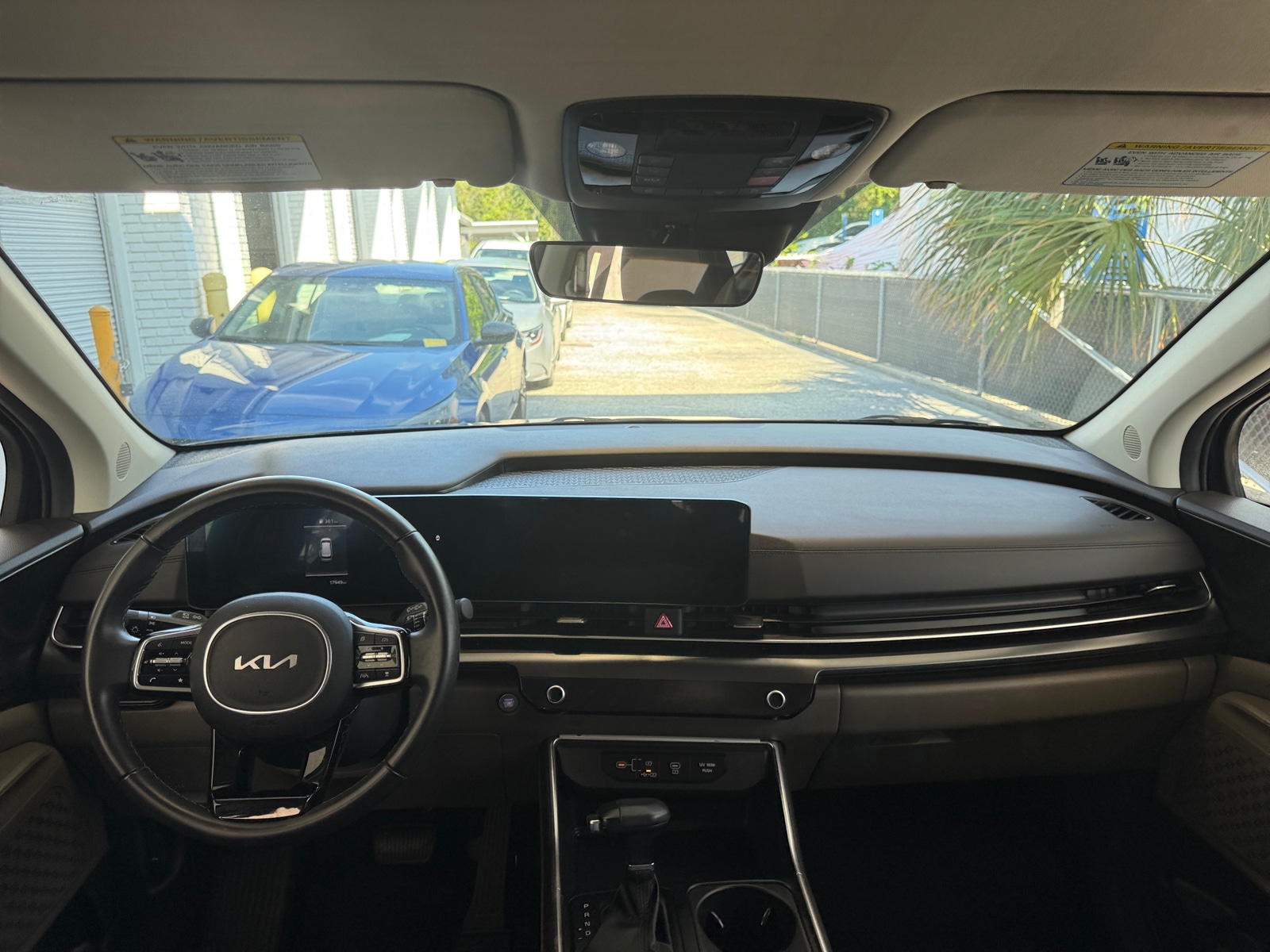 Thumbnail: 2026 Kia Carnival - 3