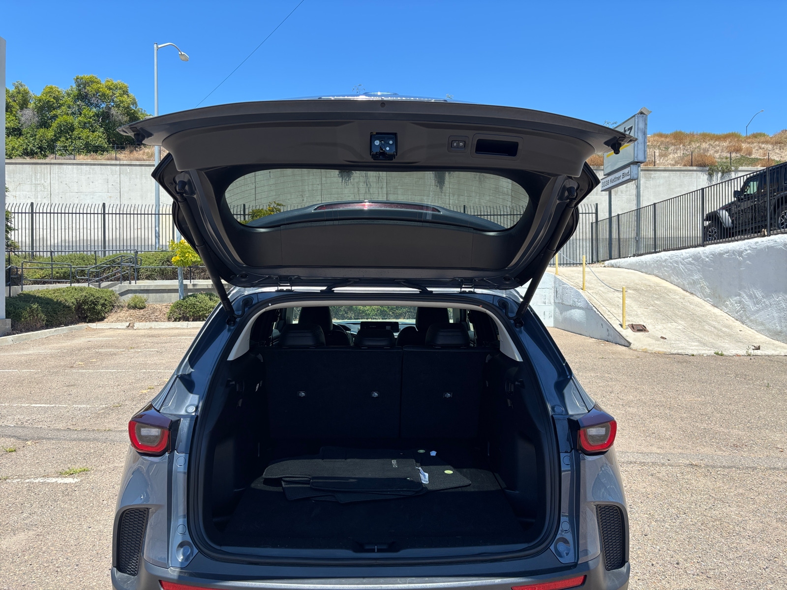 Thumbnail: 2026 Mazda CX-50 - 6